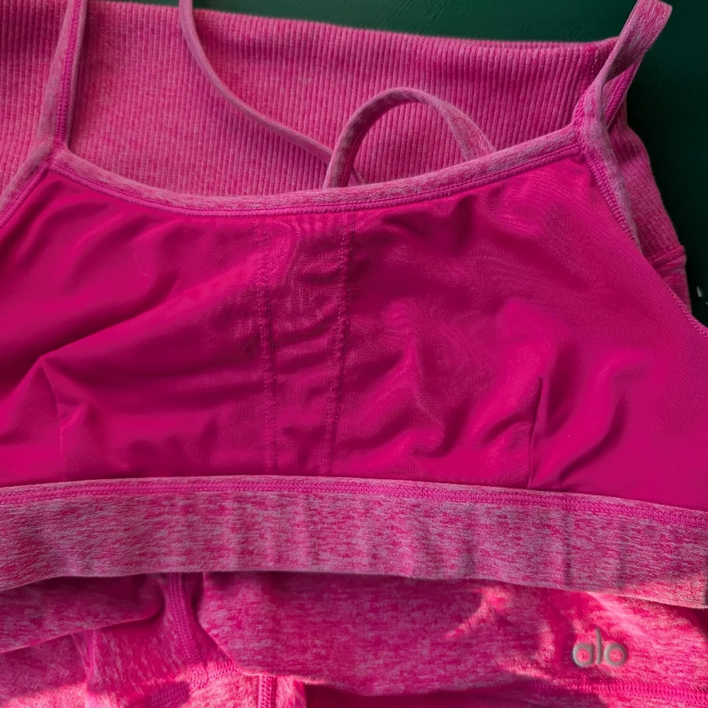 Alo Pink Sports Bra and Shorts Set - Picture 7 of 8